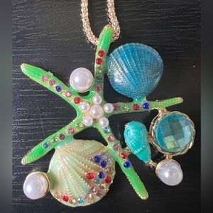 🪸NWT! Under The Sea Blue Necklace